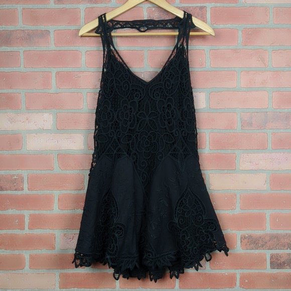 Free People Dresses & Skirts - Free People Crochet Lace Open Back Dress